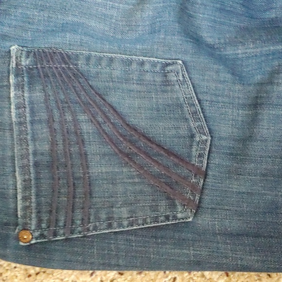 7 FOR ALL MANKIND DOJO CUT OFF INTO CROP JEANS SZ 28 CUTE - Picture 9 of 11